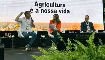 "Produtor brasileiro perdeu 30% no preço da soja por erro de estratégia", diz Cogo