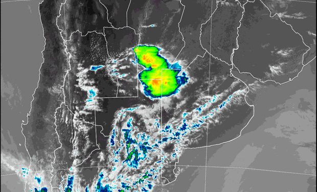 Avanzan algunas tormentas sobre el centro.