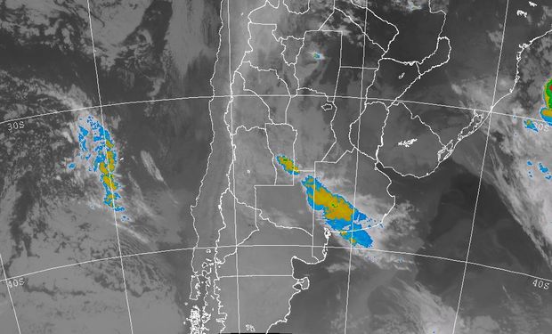 Se observa un despliegue de nubosidad que afecta el centro norte de LP y el sudoeste de BA.