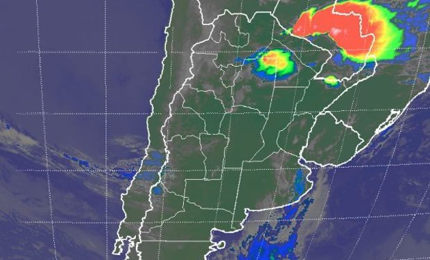 Alguna actividad menor se observa sobre el norte de Corrientes.