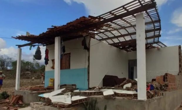 Raro tornado provoca estragos na zona rural de Alagoas