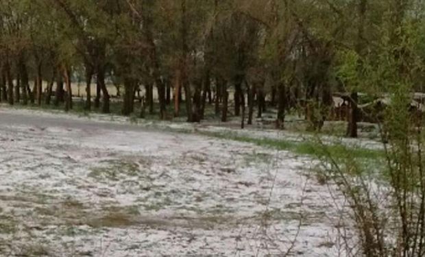 Un tornado afectó una amplia extensión de campos en Huinca Renancó F. Foto: FAA Huinca Renancó.