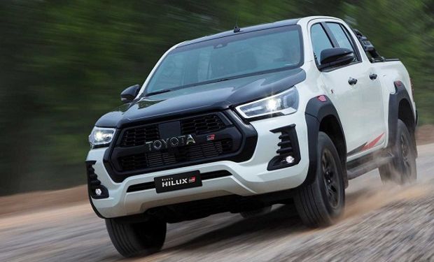 Toyota presentó la nueva Hilux versión deportiva 2022: especificaciones técnicas