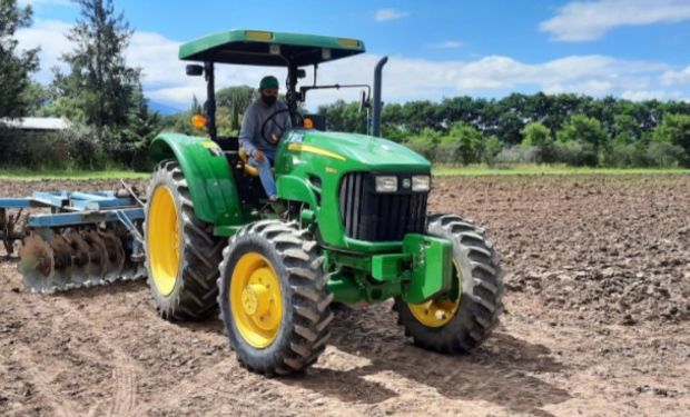 Covid: piden que se avance con la vacunación de trabajadores rurales y productores