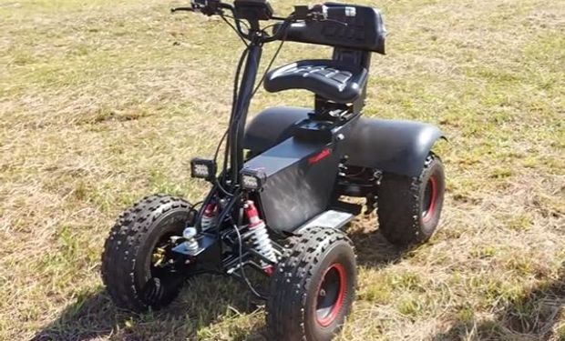 Cuánto cuesta el mini tractor eléctrico que mueve hasta 1500 kg