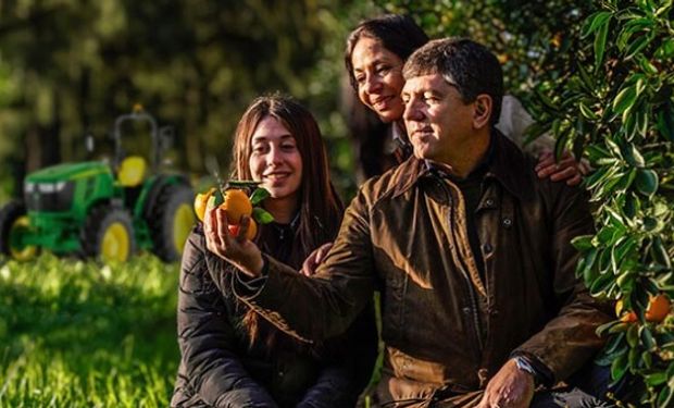 Un tractor, una familia y una historia: la experiencia de un productor de San Pedro