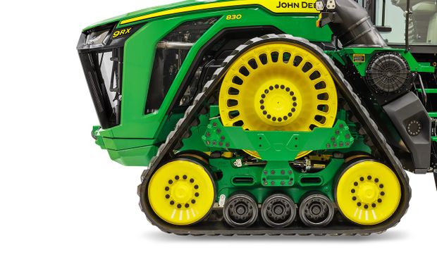 El más potente del mundo: la nueva línea de tractores de John Deere y una novedad sobre las máquinas autónomas en el campo