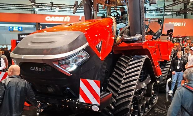 La bestia de Agritechnica: el nuevo tractor más grande del mundo, de casi 800 HP con la fuerza de seis pick ups