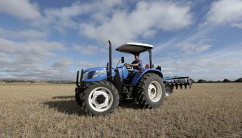 New Holland lleva a Expoagro nuevos tractores de producción nacional