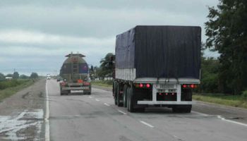 El costo de transportar carga en camión subió 4,5% en el bimestre