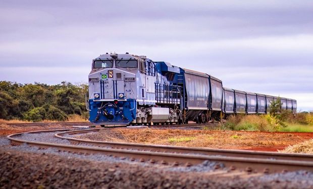 Transporte ferroviário de carga bate recorde em 2024 com expansão de celulose e açúcar