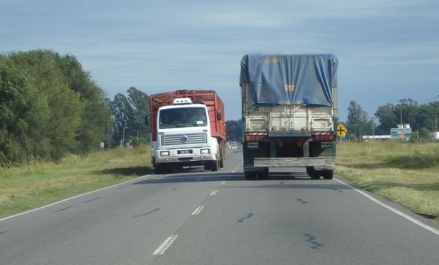 CATAC es la entidad que aglutina a los transportistas de granos de todo el país. Sus camiones movilizan el 80% de los cereales desde los campos hasta los puertos y las plantas cerealeras.