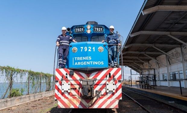 Con arroz: el tren argentino volvió a cruzar la frontera por primera vez en siete años