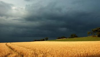 Inmet prevê grandes acumulados de chuva no Sul e Norte