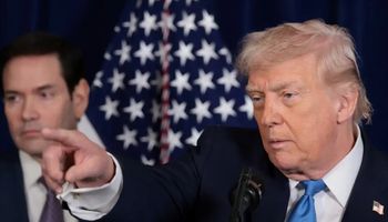 Após Venezuela, Trump ameaça Colômbia e ONU convoca reunião de emergência