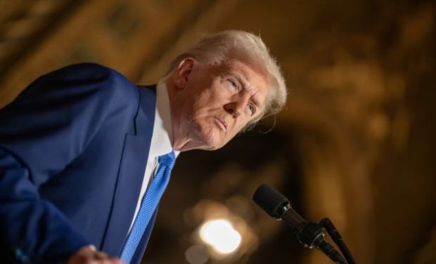 Trump anuncia pacote de US$ 12 bilhões para apoiar agricultores afetados por guerra comercial