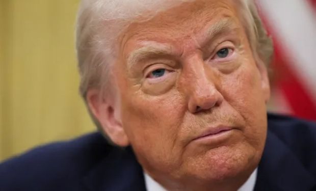 Trump anuncia tarifa de 50% ao Brasil; Janja usa o termo "vira-latas" após pergunta a Lula