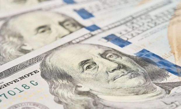 Dólar hoy: a cuánto cotizó el oficial, el blue y cuál es la brecha cambiaria de este lunes 5 de junio