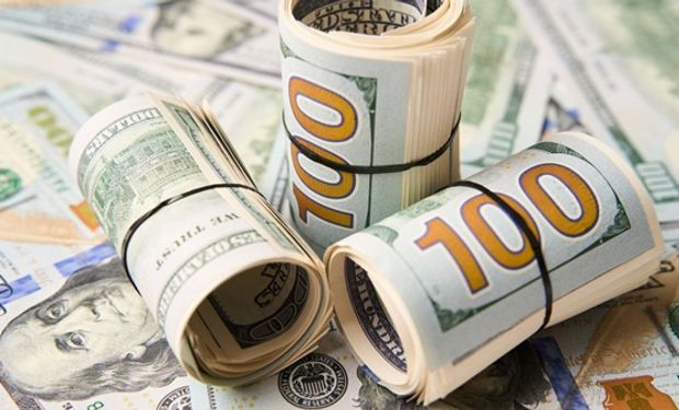 Dólar hoy: a cuánto cotiza el dólar blue y el dólar Banco Nación este martes 30 de abril 