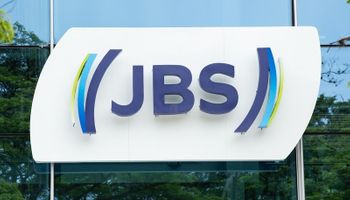 JBS recompra US$ 894 milhões em notas sêniores com vencimento em 2027