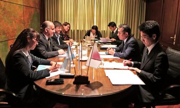 Reunión entre el presidente del Senasa, Jorge Dillon, y el embajador japonés en nuestro país, Noriteru Fukushima.