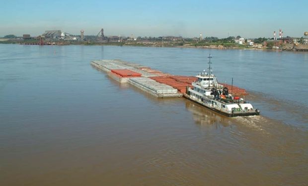 La HPP es una de las vías navegables naturales de mayor longitud del planeta: 3442 km desde Puerto Cáceres (Brasil) a Nueva Palmira (Uruguay).