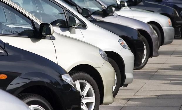 Crece la venta de autos usados y una pick up está entre los tres vehículos más comercializados
