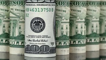 Dólar blue hoy: a cuánto cotiza este miércoles 26 de abril y cuál es la brecha con el dólar Banco Nación