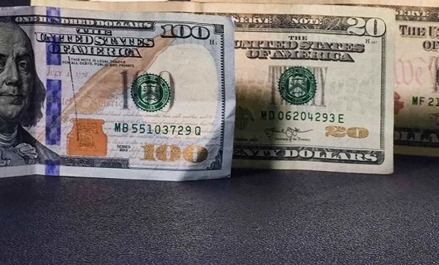 Dólar blue hoy: a cuánto cotiza este viernes 5 de mayo y qué pasa con el CCL y el MEP
