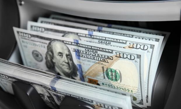 Dólar blue hoy: cuál es la cotización del 8 de noviembre y cómo queda la brecha contra el dólar Banco Nación