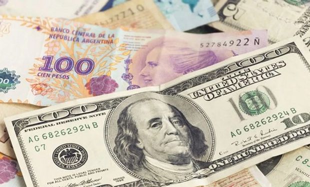 Dólar blue hoy: a cuánto cotiza este 19 de abril y cuál es la brecha con el dólar Banco Nación