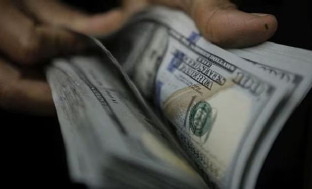 Dólar blue hoy: a cuánto cotiza este 24 de mayo y cuál es la brecha con el dólar Banco Nación