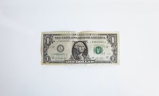 Dólar blue hoy: cuál es la cotización de este jueves 4 de enero y a cuánto queda del oficial