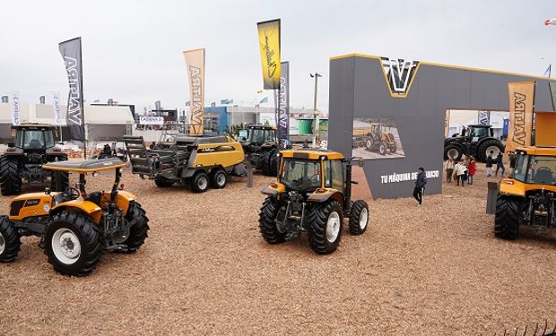 Valtra a pleno en Agroactiva, con tractores, cosechadoras, financiación propia y tres grandes soluciones de agricultura de presición