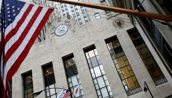 El mercado de granos busca enfrentar la abundancia de factores negativos