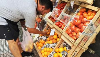 Brecha de precios: el consumidor pagó 3,4 veces más de lo que recibió el productor de agroalimentos