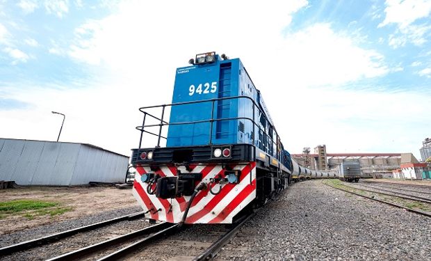 Trenes Argentinos invierte en mejorar el ingreso a los puertos de Santa Fe: busca bajar la tasa de descarrilamientos y aumentar el flujo de carga