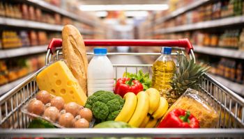 Quem foi o vilão do supermercado do brasileiro no ano?