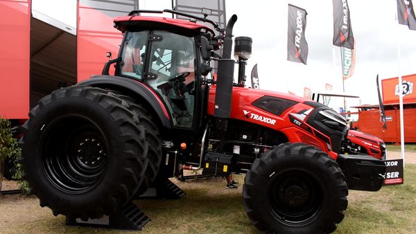 tractor