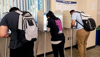Voto joven: Santa Fe aprobó que los jóvenes de 16 y 17 años podrán votar en las elecciones provinciales