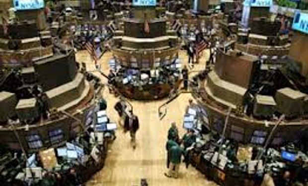 Wall Street cerró en baja y terminó la peor semana desde junio