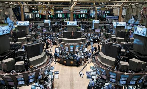 Wall Street cerró 2013 con nuevos récords: entre el 26 y el 36% en sus principales indicadores