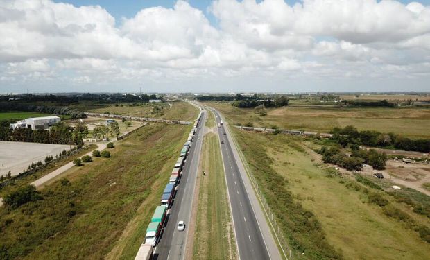 El Gobierno anunció la privatización de rutas nacionales claves para el agro