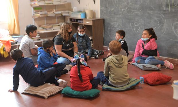 “El amor que se brinda trasciende lo educativo”: la historia de la escuela rural Juan José Paso