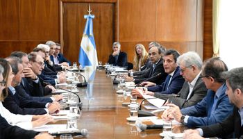 Medidas del Gobierno para contener el dólar: cómo es el canje de titulos y el cambio sobre el dólar CCL