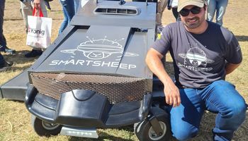 Del sueño al oro por la automatización: el sistema argentino que transforma una maquinaria con tecnología antigua en un último modelo