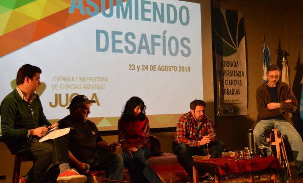 Panel “Agrotwitteros: el agro en las redes”