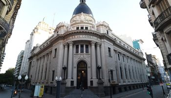 Tras la apertura del concurso preventivo suspenden a Vicentin del mercado de granos