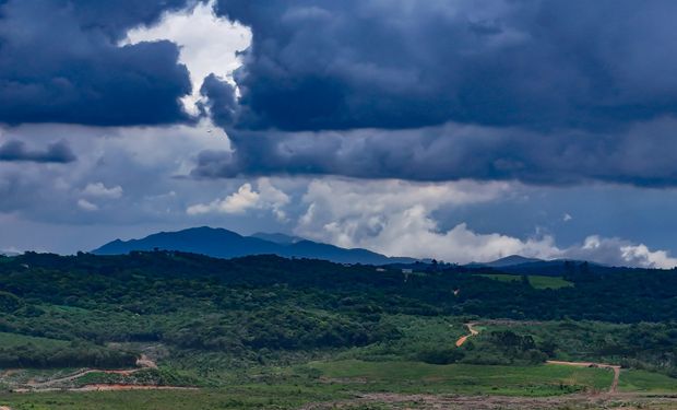 Previsão do Tempo: fim de semana tem calor intenso em boa parte do país e risco de temporais