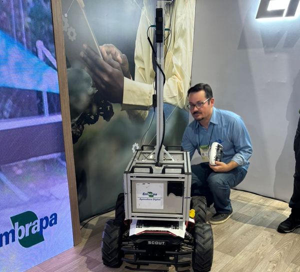 robo-embrapa-seemear-monitora-pomares-preve-safra